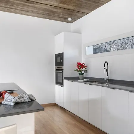Holiday home Retales De Lava *